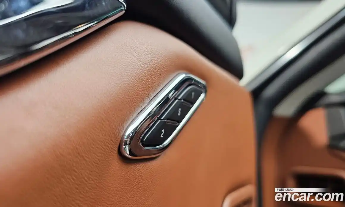 Maserati Quattroporte 2014 3.8 гидро в Москве № 282963, фото 18