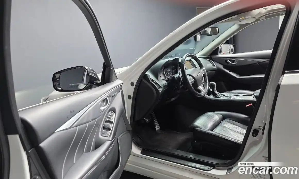 Infiniti Q50 2016 3.5 гидро в Москве № 284126, фото 10