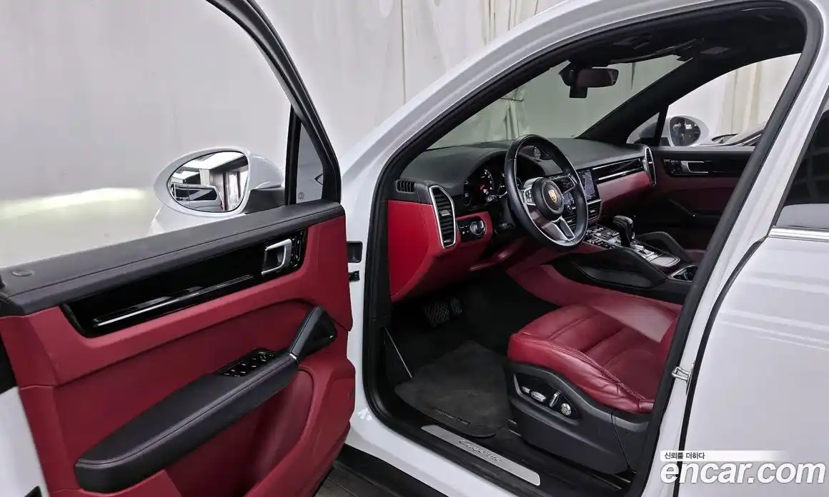 Porsche Cayenne 2019 3.0 гидро в Москве № 294216, фото 10