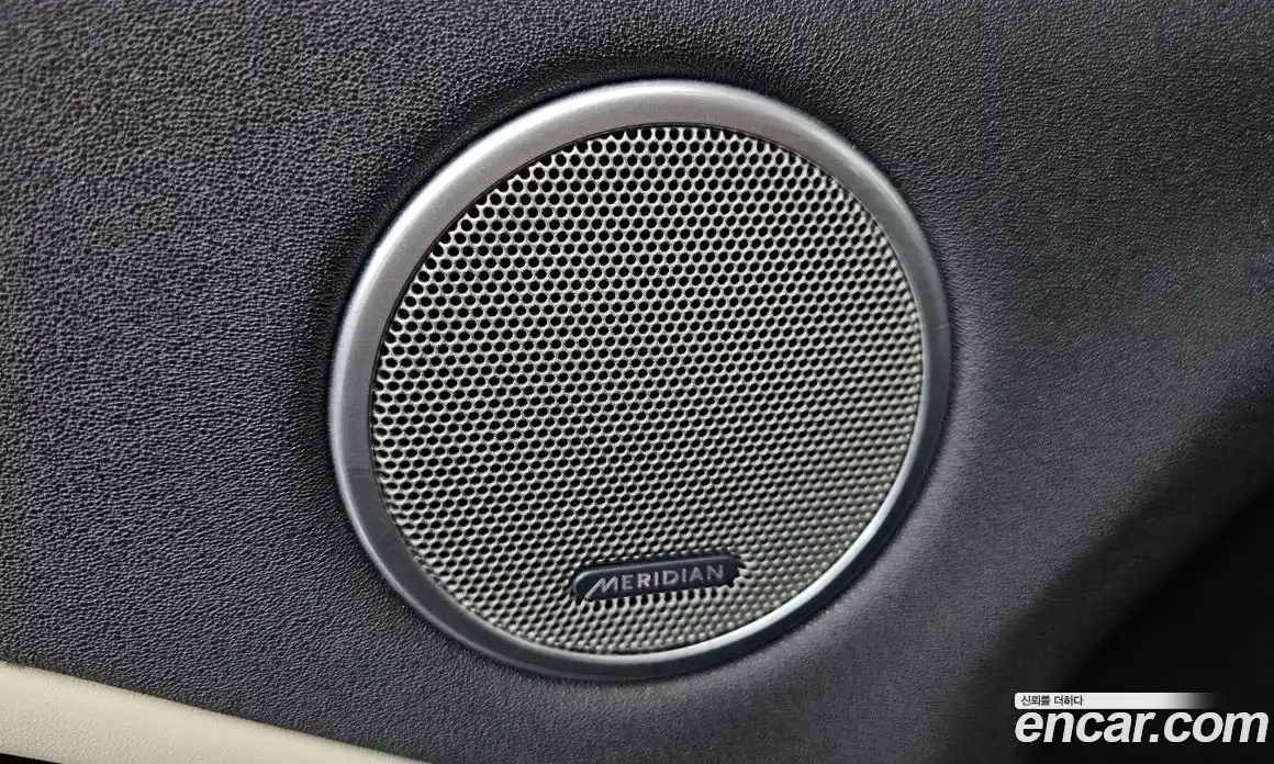 Land Rover Range-Rover Evoque 2017 2.0 гидро в Москве № 298342, фото 17
