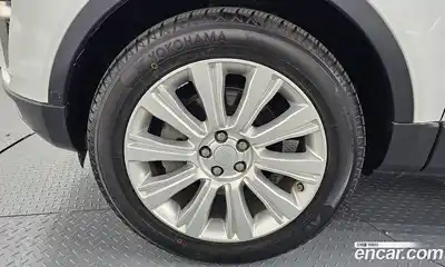 Land Rover Range-Rover Evoque 2017 2.0 гидро в Москве № 298342, миниатюра 5
