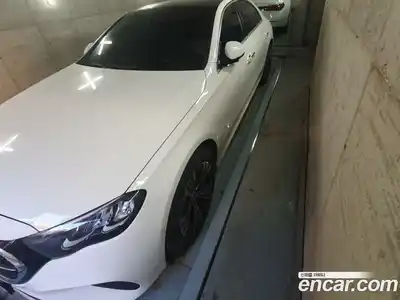 Mercedes-Benz E-Class 2025 2.0 гидро в Москве № 307261, миниатюра 6