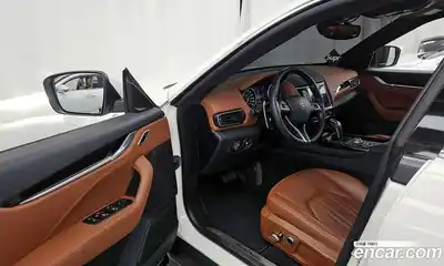Maserati Levante 2021 2.0 гидро в Москве № 331085, миниатюра 10