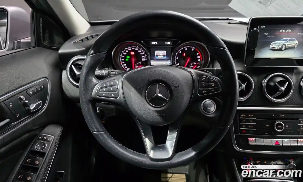 Mercedes-Benz GLA-Class 2018 2.0 гидро в Москве № 339620, фото 13