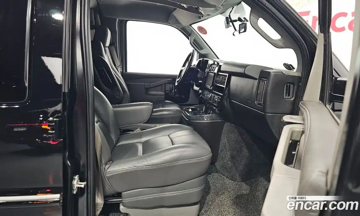 Chevrolet Express Van 2017 6.0 гидро в Москве № 363532, фото 12