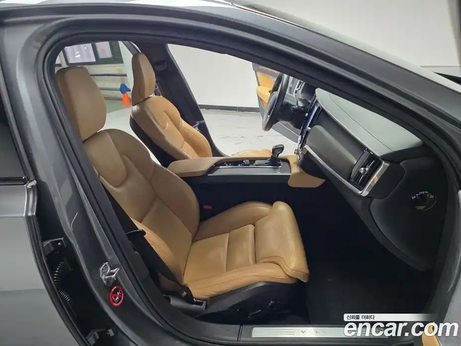 Volvo V90 2020 2.0 гидро в Москве № 374065, фото 11