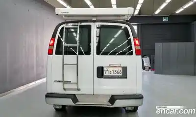 Chevrolet Express Van 2008 6.0 механика в Москве № 375164, миниатюра 3