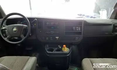Chevrolet Express Van 2008 6.0 механика в Москве № 375164, миниатюра 8