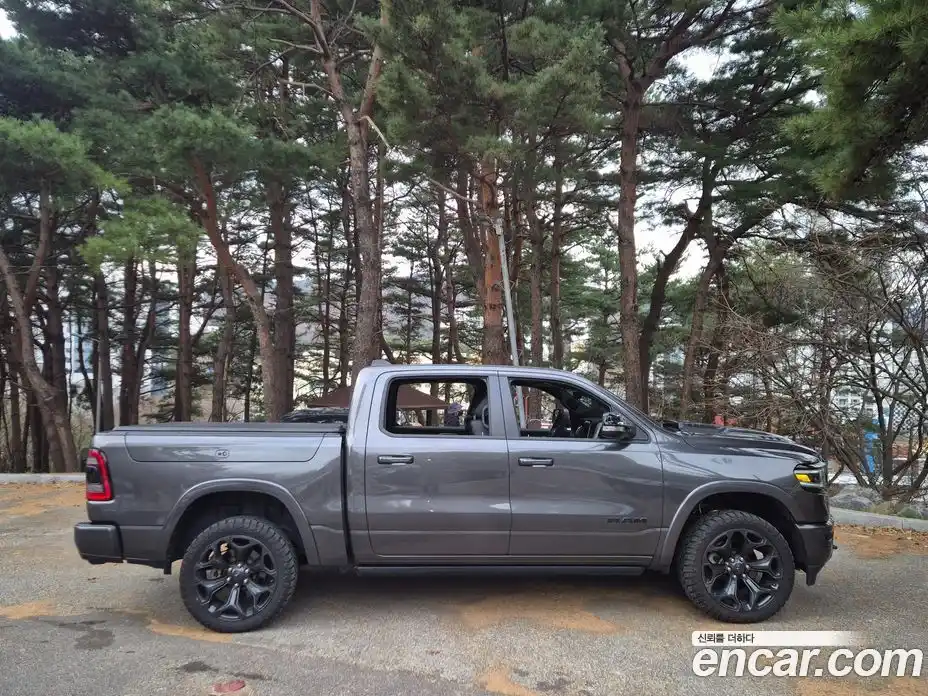 Dodge Ram Pick Up 2021 5.7 гидро в Москве № 384496, фото 3