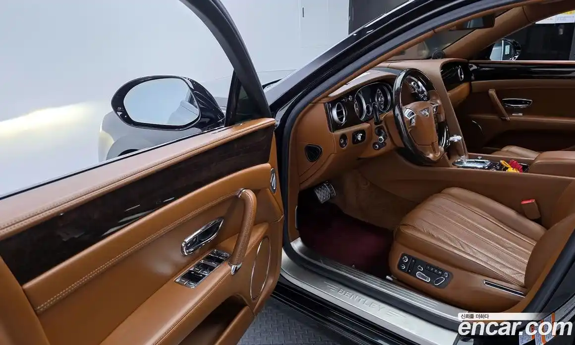 Bentley Flying Spur 2014 4.0 гидро в Москве № 387189, фото 11