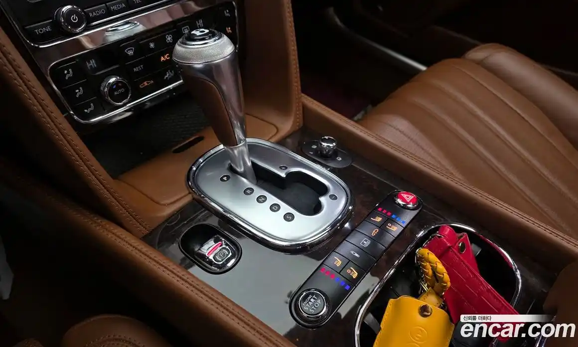 Bentley Flying Spur 2014 4.0 гидро в Москве № 387189, фото 9