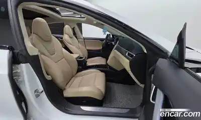 Tesla Model S 2017 0.3 гидро в Москве № 397632, миниатюра 10