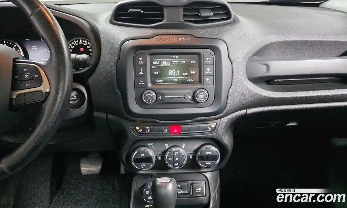Jeep Renegade 2016 2.0 гидро в Москве № 401979, фото 14