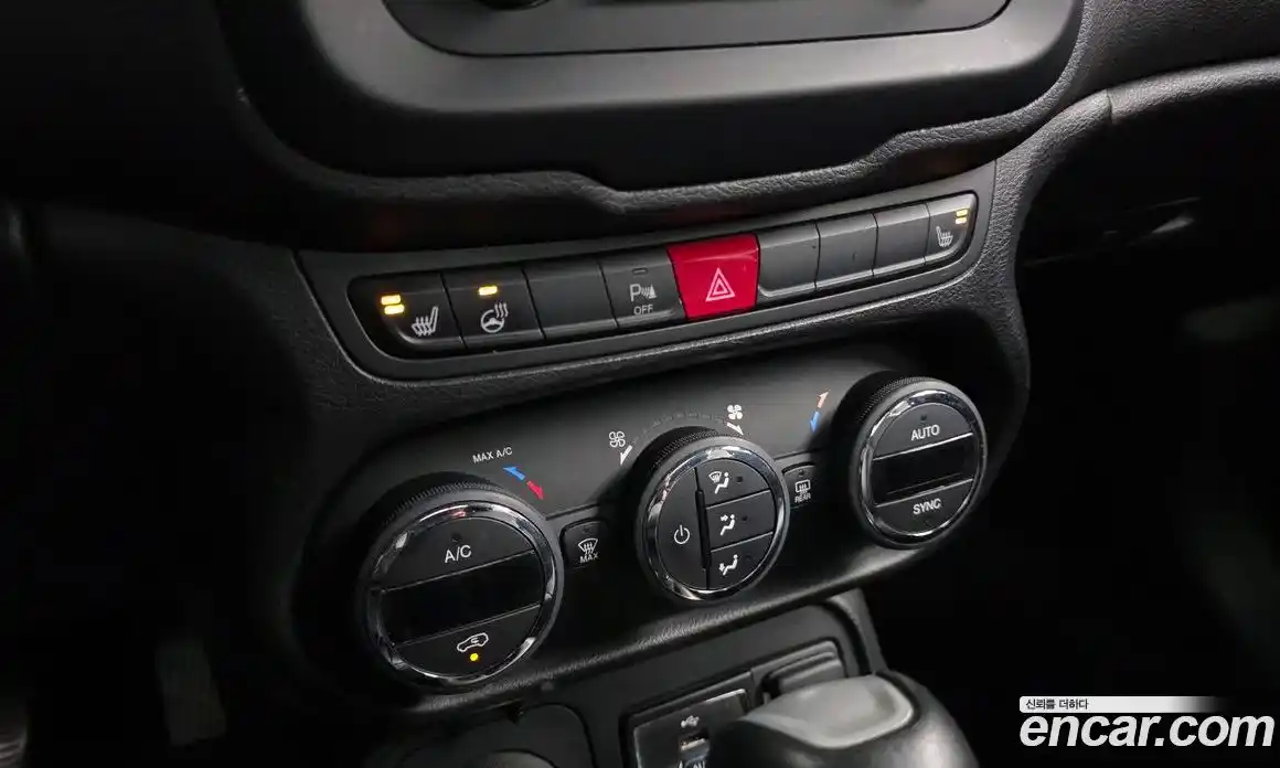Jeep Renegade 2016 2.0 гидро в Москве № 401979, фото 18