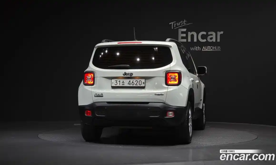 Jeep Renegade 2016 2.0 гидро в Москве № 401979, фото 4
