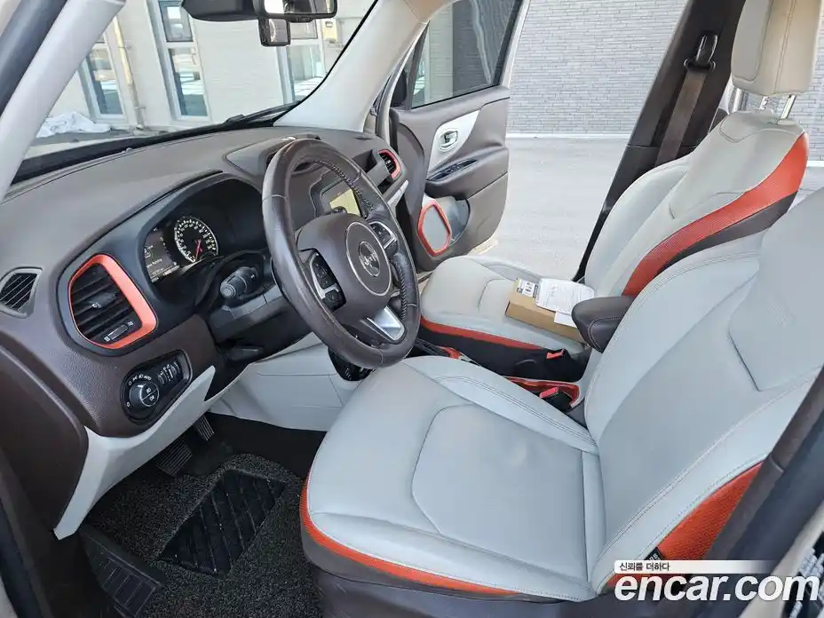Jeep Renegade 2016 2.0 гидро в Москве № 432844, фото 9
