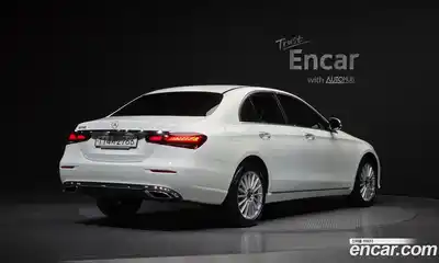 Mercedes-Benz E-Class 2023 2.0 гидро в Москве № 466042, миниатюра 2