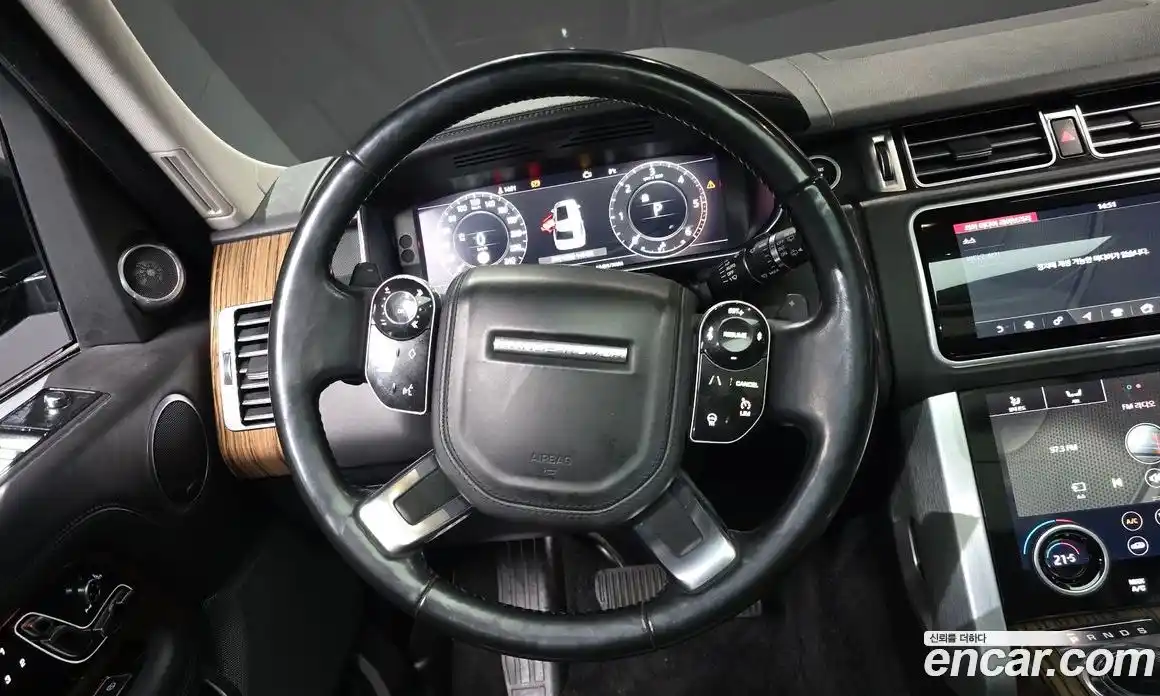 Land Rover Range-Rover 2018 4.4 гидро в Москве № 493270, фото 13