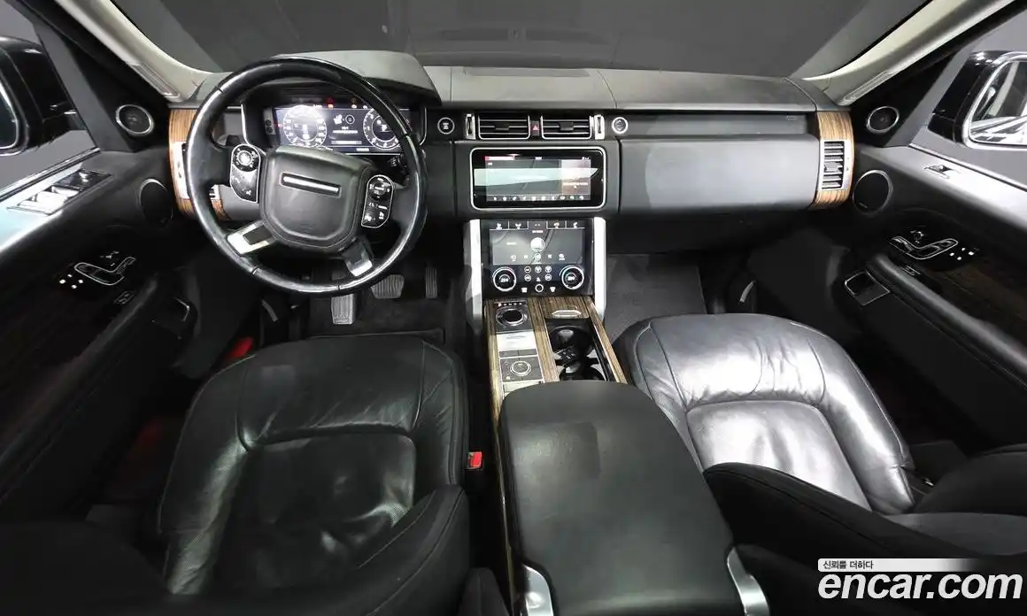 Land Rover Range-Rover 2018 4.4 гидро в Москве № 493270, фото 7