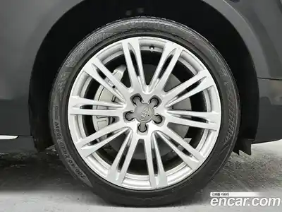Audi A8 2010 4.2 гидро в Москве № 497460, миниатюра 5