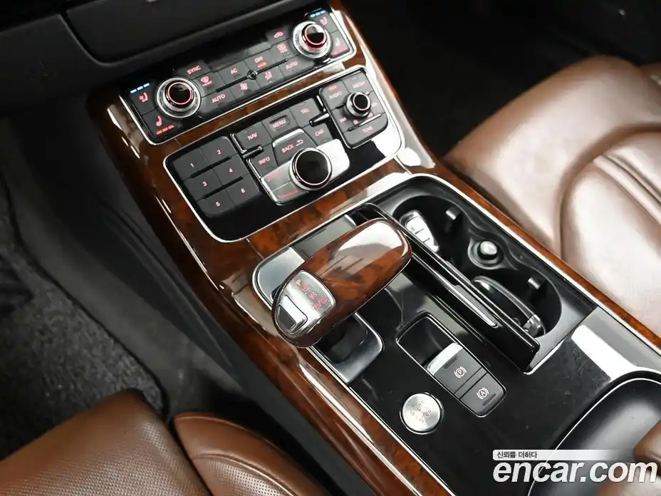 Audi A8 2010 4.2 гидро в Москве № 497460, фото 9