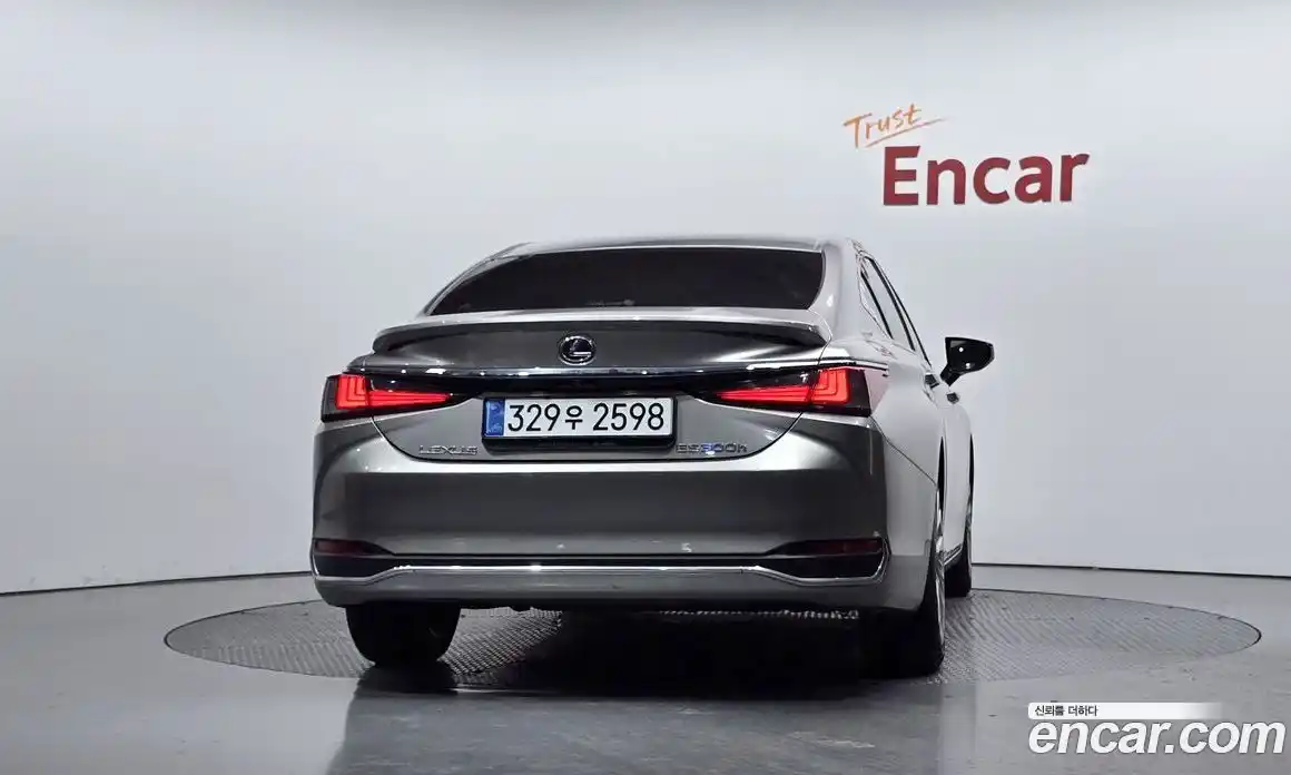 Lexus ES 2021 2.5 гидро в Москве № 499728, фото 3