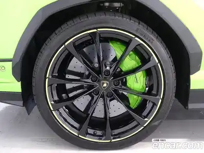 Lamborghini Urus 2024 4.0 гидро в Москве № 611413, миниатюра 4