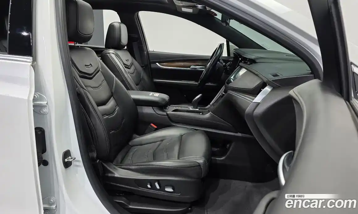 Cadillac XT5 2019 3.6 гидро в Москве № 611592, фото 11