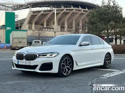 BMW 5-Series, 2023