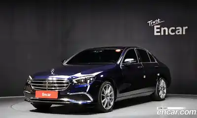 Mercedes-Benz E-Class, 2022