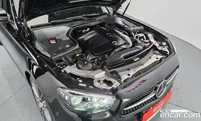 Mercedes-Benz E-Class 2021 2.0 гидро, миниатюра 6