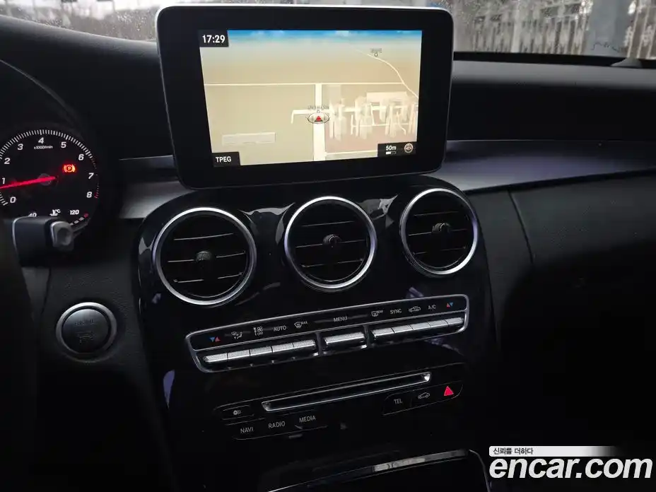 Mercedes-Benz C-Class 2017 2.0 гидро в Москве № 650041, фото 14