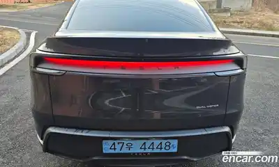 Tesla Model Y 2025 гидро в Москве № 652243, миниатюра 4