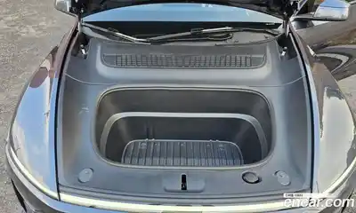 Tesla Model Y 2025 гидро в Москве № 652243, миниатюра 6