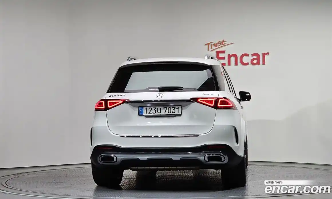 Mercedes-Benz GLE-Class 2023 3.0 гидро в Москве, фото 4