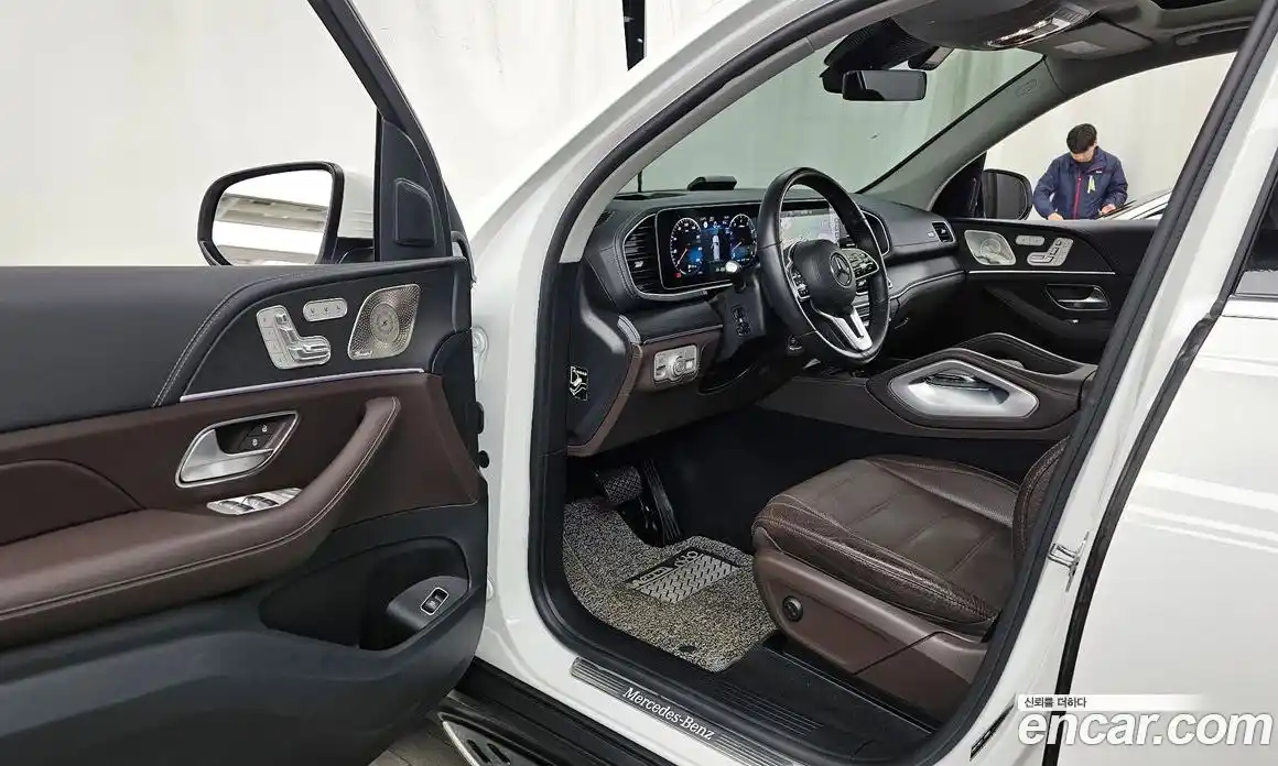 Mercedes-Benz GLE-Class 2023 3.0 гидро в Москве, фото 10