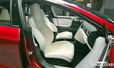 Tesla Model S 2017 0.3 гидро в Москве № 766657, миниатюра 12