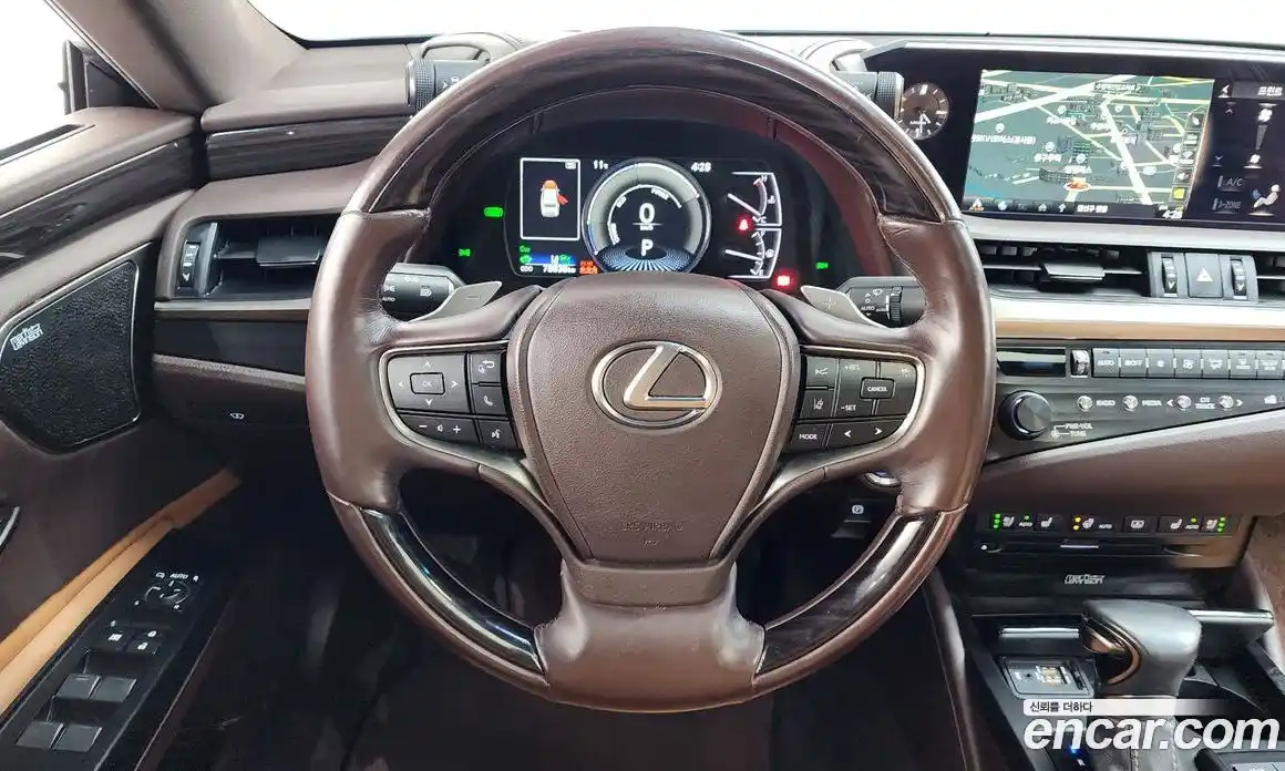 Lexus ES 2019 2.5 гидро в Москве № 766852, фото 13