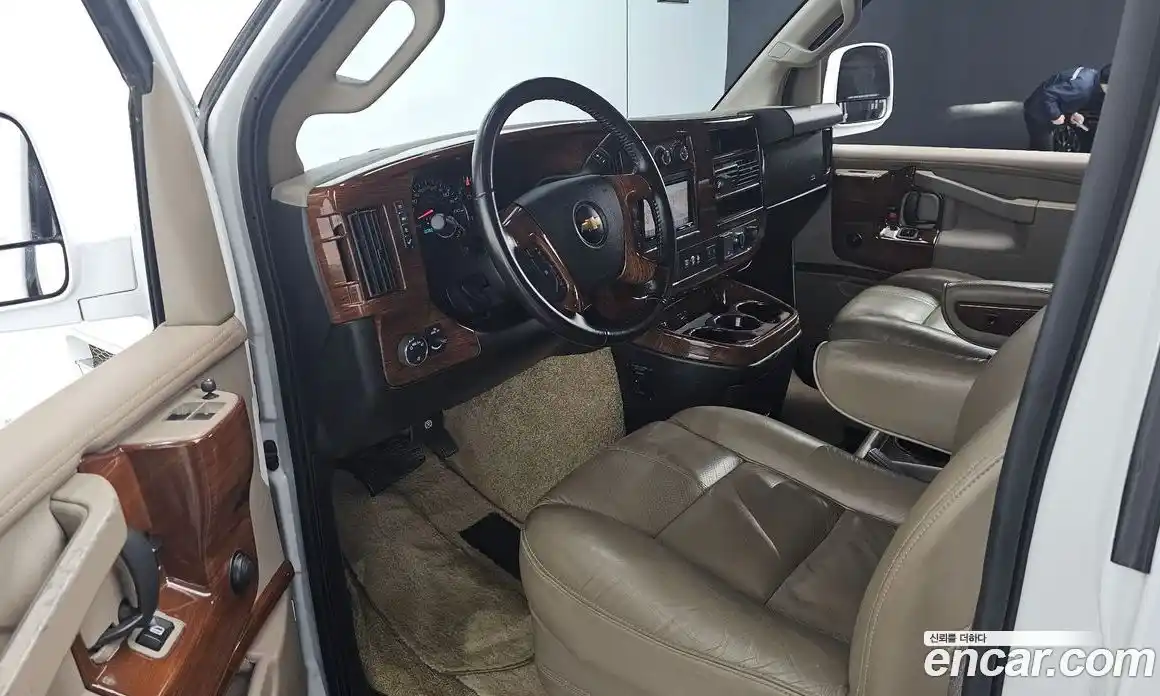 Chevrolet Express Van 2019 6.0 гидро в Москве, фото 11