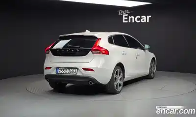 Volvo V40 2016 1.6 гидро в Москве № 802023, миниатюра 2