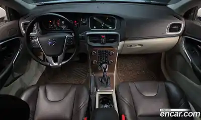 Volvo V40 2016 1.6 гидро в Москве № 802023, миниатюра 7
