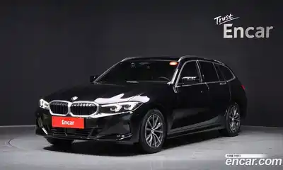 BMW 3-Series, 2023
