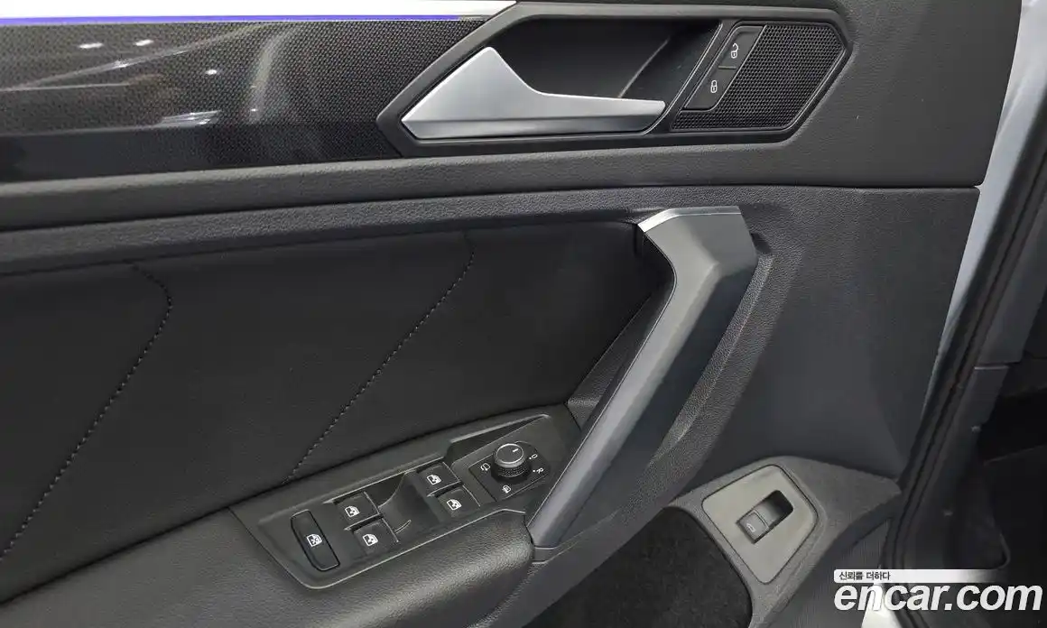Volkswagen Tiguan 2023 2.0 гидро в Москве № 826092, фото 12