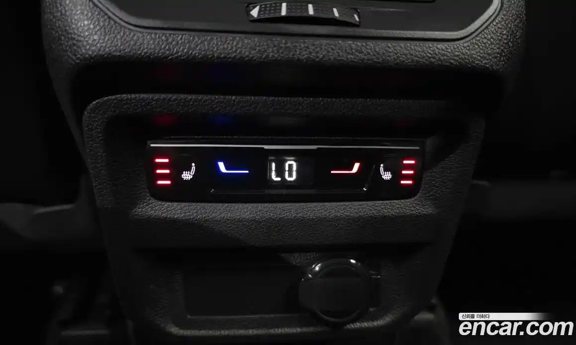 Volkswagen Tiguan 2023 2.0 гидро в Москве № 826092, фото 18