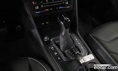 Volkswagen Tiguan 2023 2.0 гидро в Москве № 826092, миниатюра 9