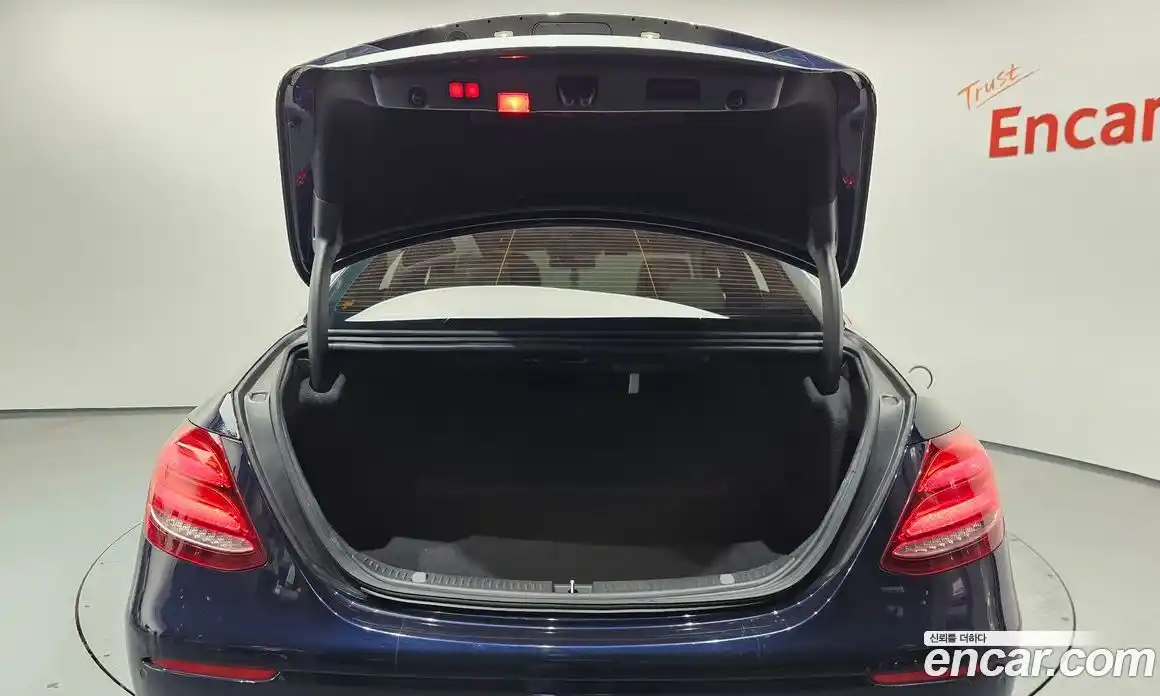 Mercedes-Benz E-Class 2017 1.9 гидро в Москве № 859531, фото 19