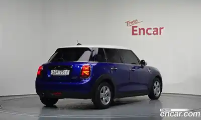 Mini Cooper 2018 1.5 гидро в Москве № 861463, миниатюра 2