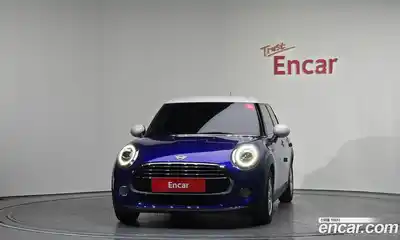 Mini Cooper 2018 1.5 гидро в Москве № 861463, миниатюра 3