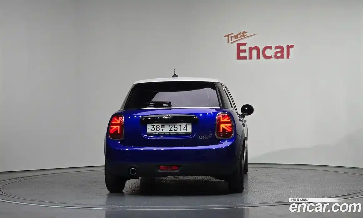 Mini Cooper 2018 1.5 гидро в Москве № 861463, фото 4
