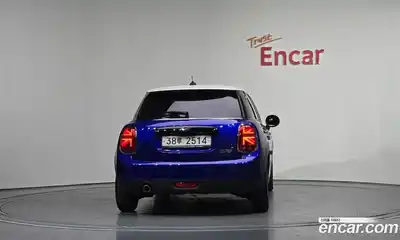 Mini Cooper 2018 1.5 гидро в Москве № 861463, миниатюра 4
